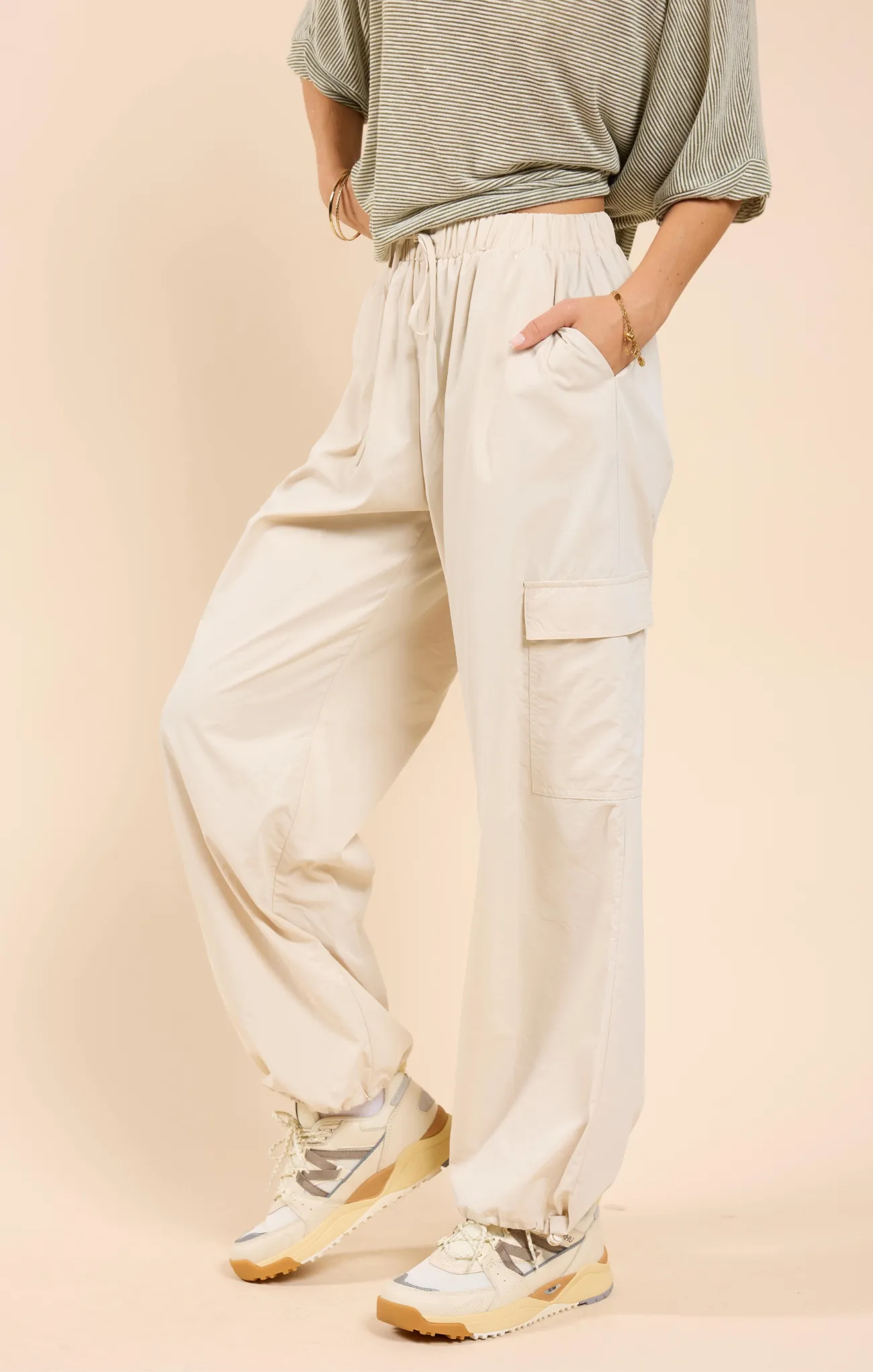 Airy Cargo Nylon Pants