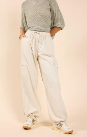 Airy Cargo Nylon Pants