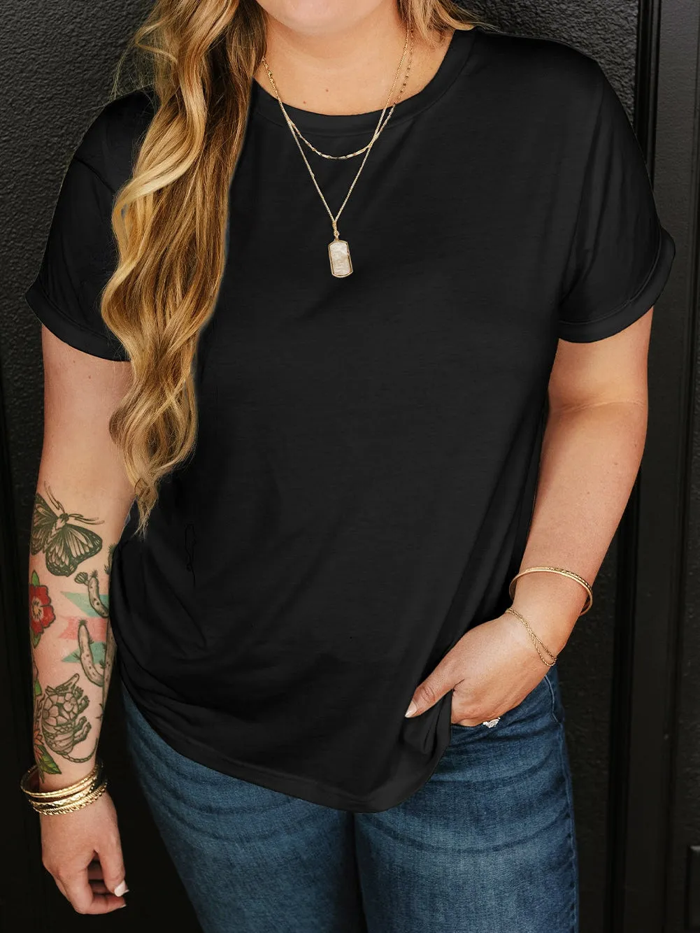 Black Round Neck Rolled Sleeve Plus Size T-shirt