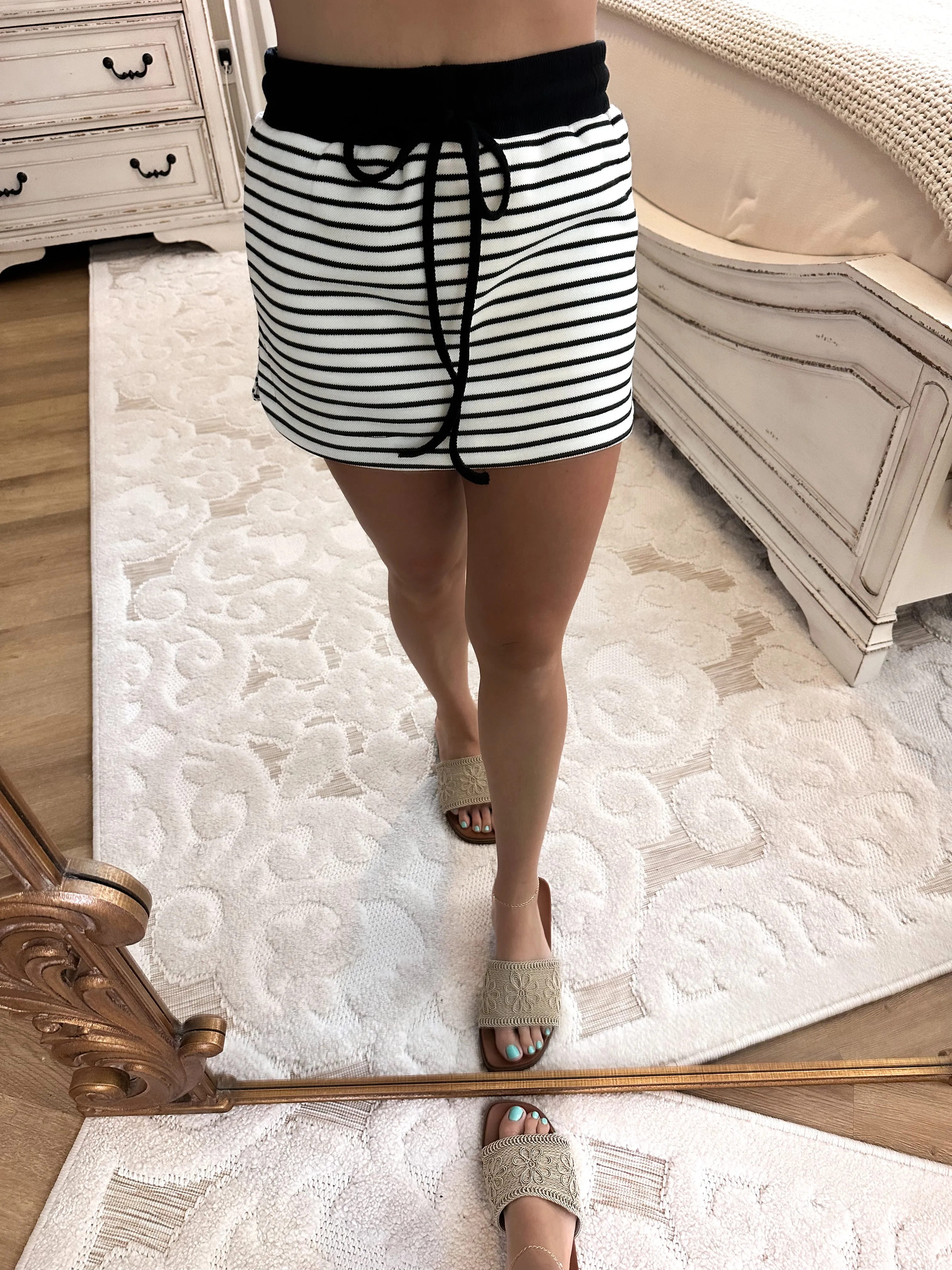 Country Club Striped Cropped Pullover - Black
