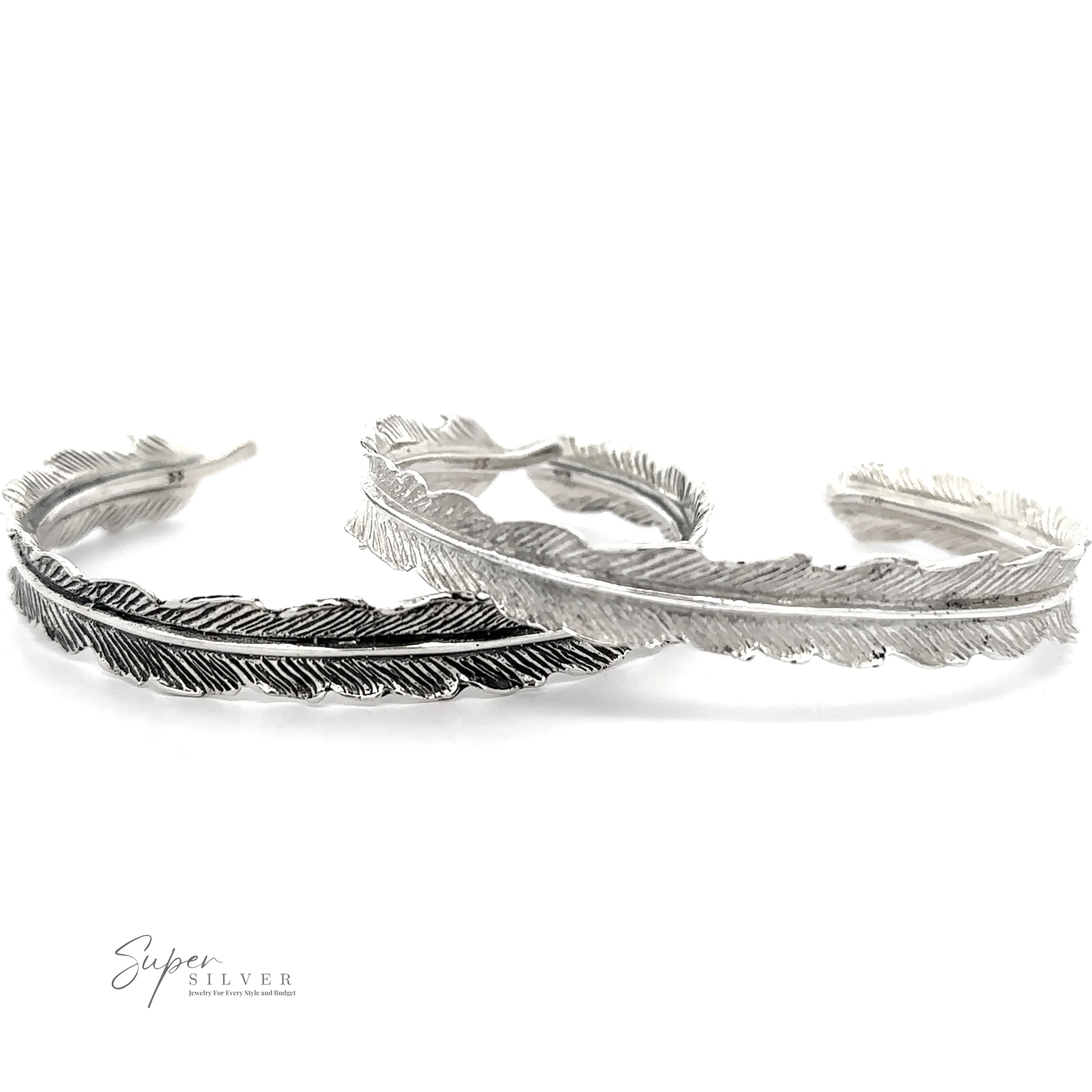 Detailed Feather Cuff