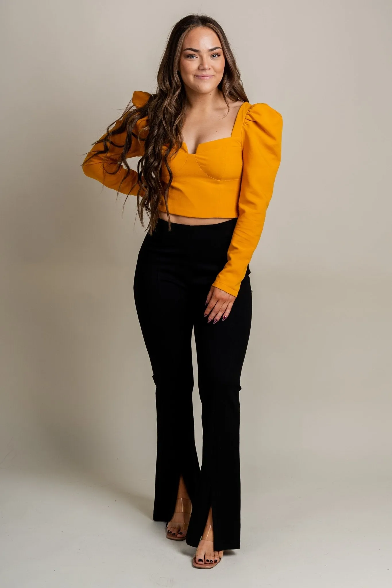 Puff sleeve top burnt honey